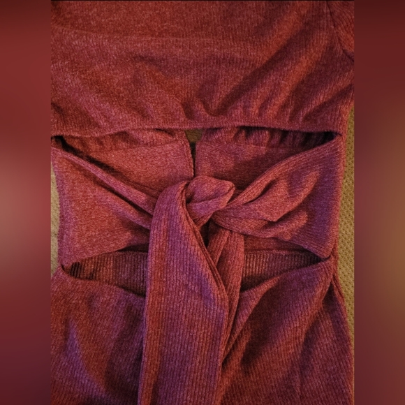 Romper - Picture 2 of 4